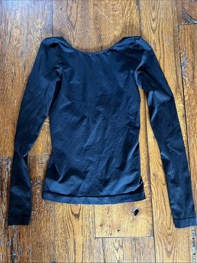 Classic Black Long-Sleeve Scoop Neck Top